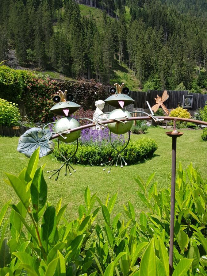 Apartments Schneiterhof - Der Frei-Raum Neustift im Stubaital Exterior photo